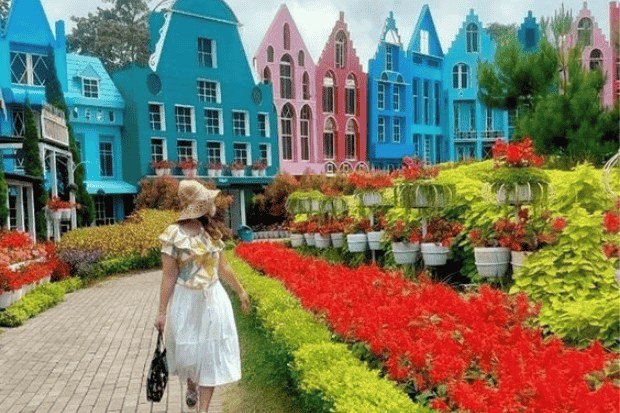 Ragam Spot Foto Unik dan Ikonik