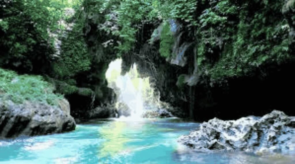 Green Canyon Pangandaran yang Selalu Bikin Kamu Betah
