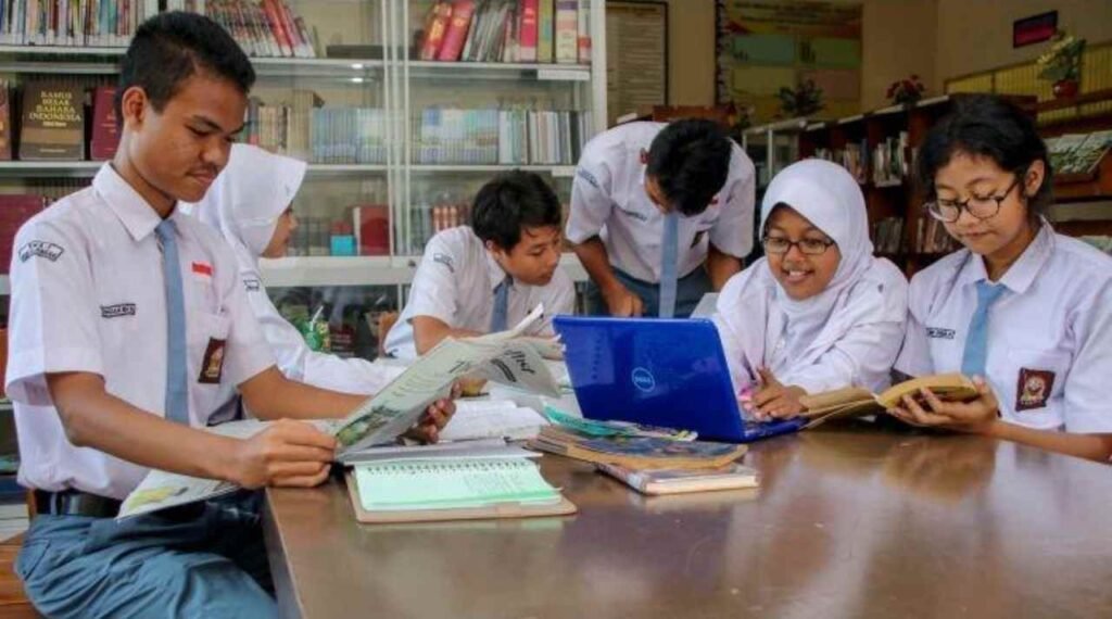 Kebiasaan Membaca Siswa Sekolah Menengah di Era Gawai