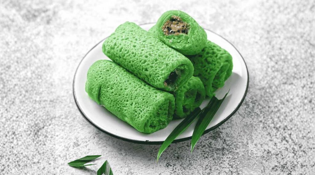 Kue Dadar Gulung yang Selalu Jadi Favorit Banyak Orang